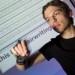 Airwriting: Aus Bewegungssignalen erkennt ein Computer in die Luft geschriebene Buchstaben. (Foto: Volker Steger).