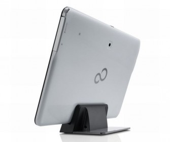Als Zubehör bietet Fujitsu neben einem Dock auch Bluetooth-Maus, -Tastatur und -Speaker an (Bild: Fujitsu).