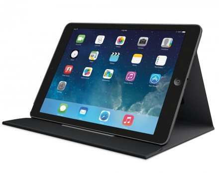 Mit Logitech Turnaround kann man das iPad im Hoch- oder im Querformat aufstellen. (Foto: Logitech)