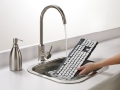 washable-keyboard-wasserhahn